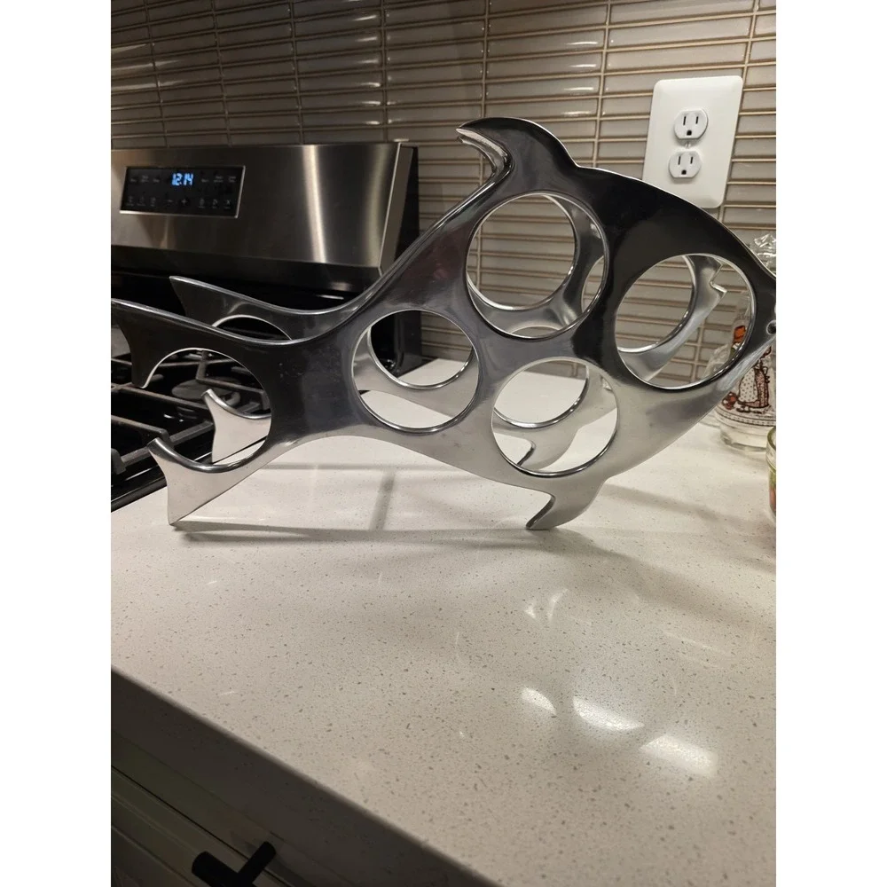 Silver Metal Fish Shaped Countertop Wine Rack Holder Heavy-Duty 5 Bottle